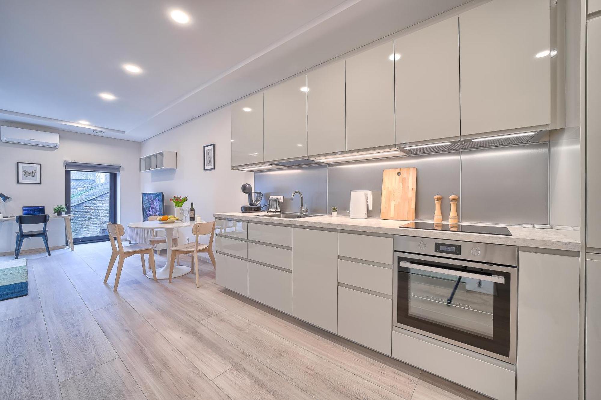 Business-Class Apartments 2 X Free Parking X Self Check In 24X7 VNO Kültér fotó