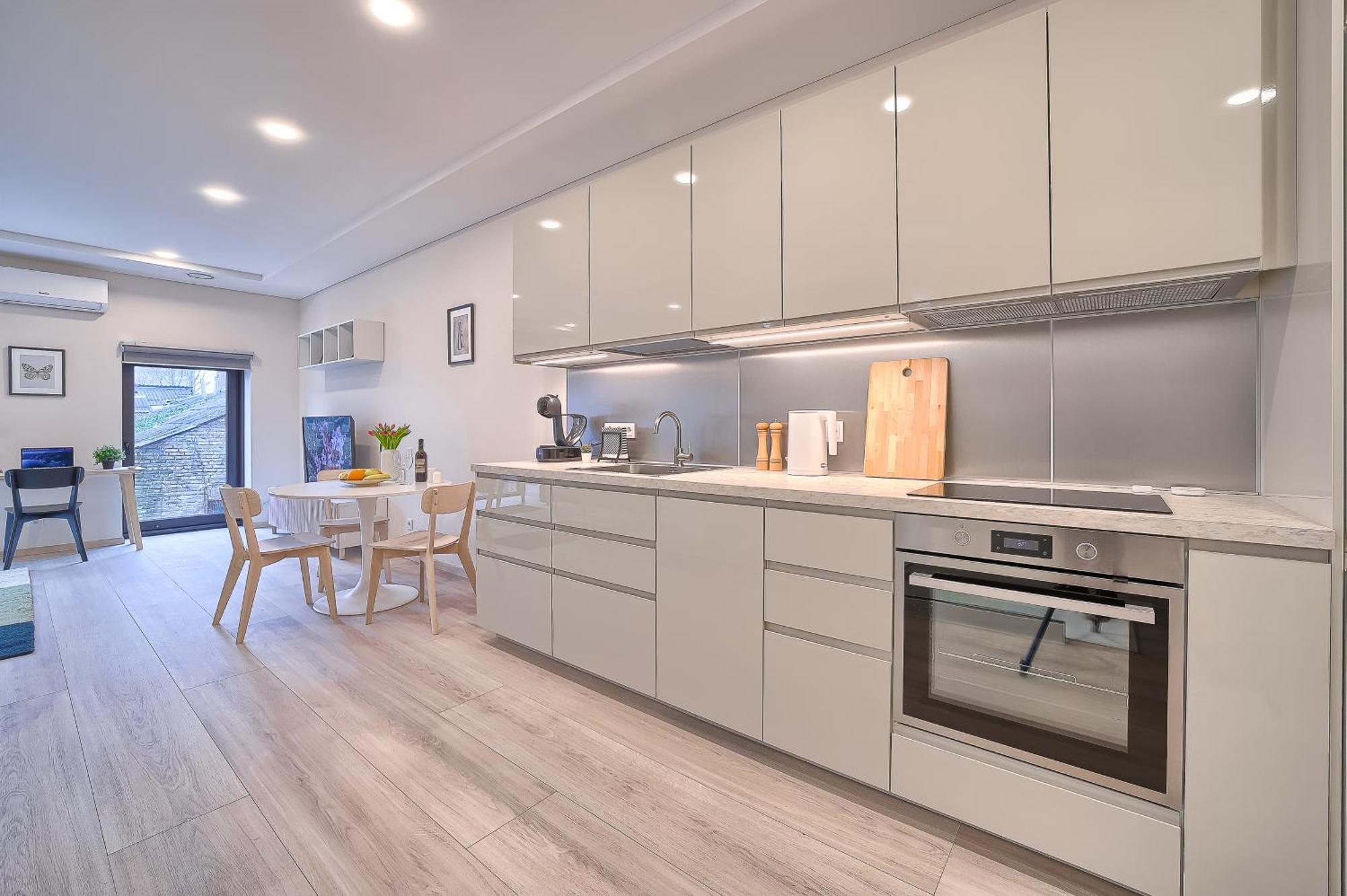 Business-Class Apartments 2 X Free Parking X Self Check In 24X7 VNO Kültér fotó